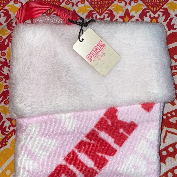 VS Pink Stocking - Picture 3 of 9